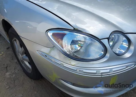 2009 Buick Lacrosse Cxl from USA, damaged, VIN 2G4WD582091229776